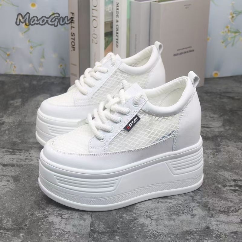Wedge Heeled Sneaker - Женские кроссовки на платформе из сетки,