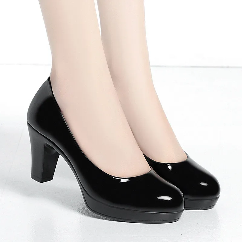 Элегантные женские туфли-лодоч – обзор и цена Patent Leather Pump