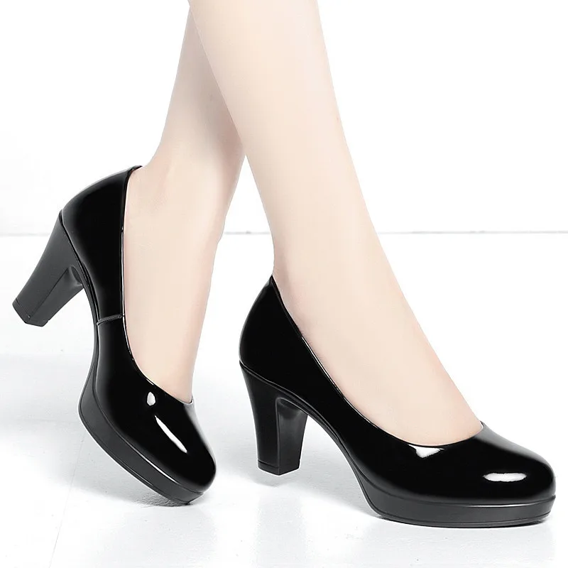 Элегантные женские туфли-лодоч – обзор и цена Patent Leather Pump