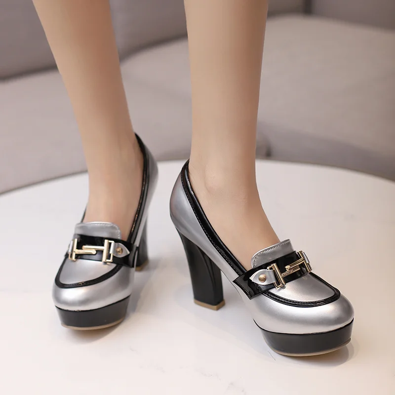 Модные женские лоферы с металл – обзор и цена Patent Leather Pump