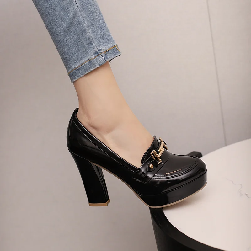 Модные женские лоферы с металл – обзор и цена Patent Leather Pump